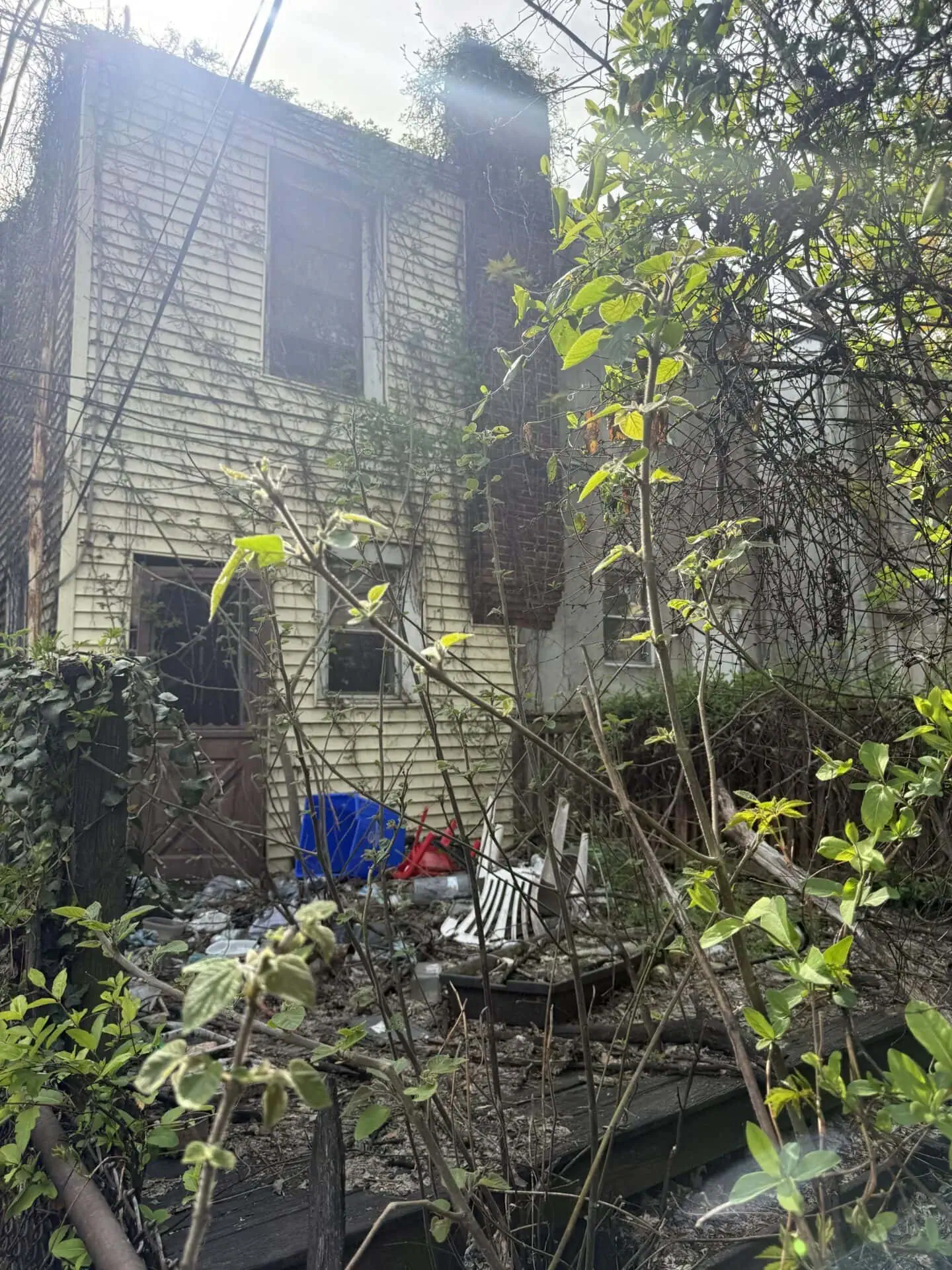2239 Bonnaffon St – Philadelphia, PA 19142