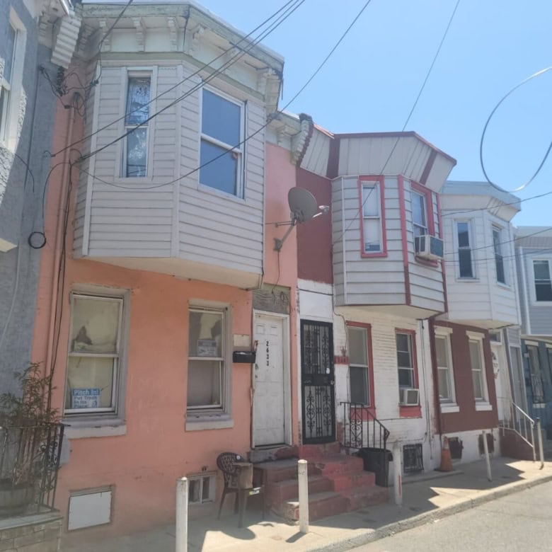 2633 Waterloo St – Philadelphia, PA 19133