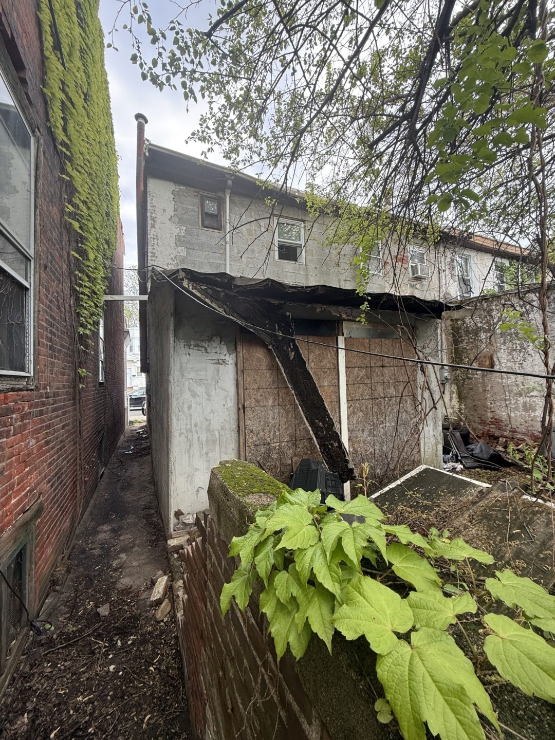 7043 Saybrook Ave – Philadelphia, PA 19142